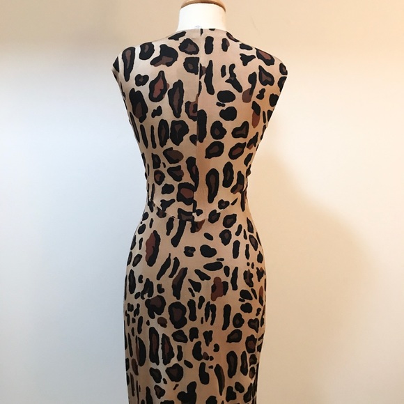 CACHE Animal Print Stretchy Sleeveless VNeck Dress - Picture 2 of 9